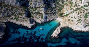 riou marseille plage