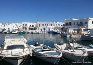 photo du port de naoussa