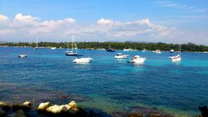 ile de saint honorat plage crique bateau