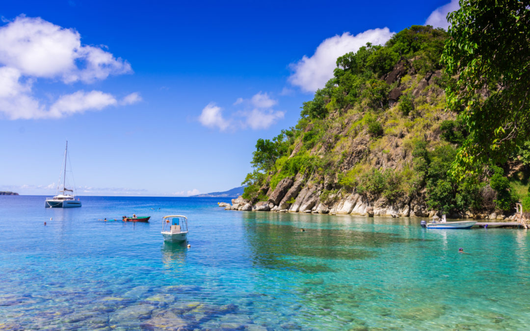 Plages accessibles uniquement en bateau en Guadeloupe