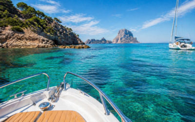 Activités nautiques à Ibiza : votre guide pour des aventures en mer